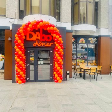 Franciza DAbo Doner continuă extinderea: 4 restaurante, în 3 orașe diferite