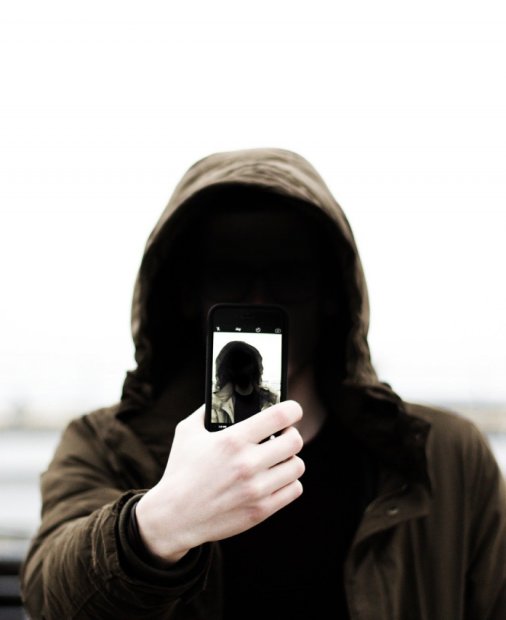 Telekom: cum rezolvă selfie-urile în timp real crearea de abonamente online