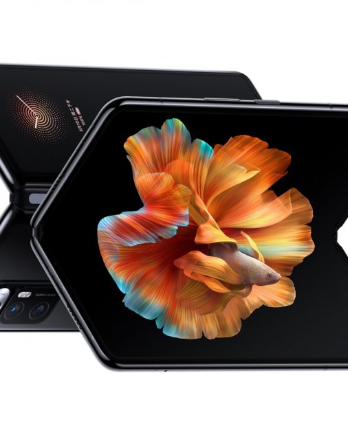 Mi MIX FOLD, primul smartphone pliabil Xiaomi are cameră foto cu lentile lichide