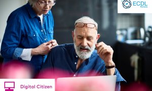 Digital Citizen, programul unde bunicii învață să navigheze pe net