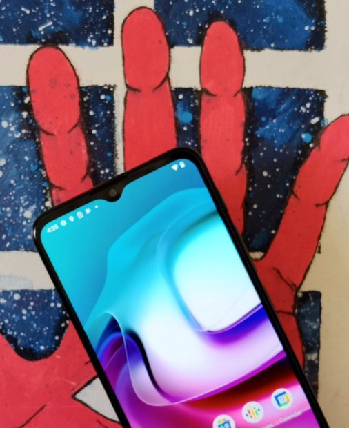 Review Moto G30: Telefon ieftin și bun cu autonomie mare și performanțe decente