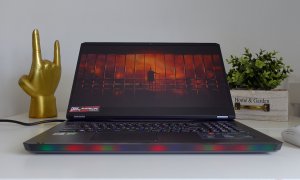 REVIEW MSI GE76 Raider 10UH - cel mai performant laptop