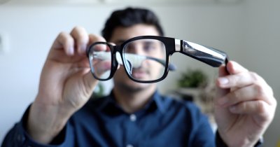 Razer Anzu REVIEW - la ce îți folosesc o pereche de ochelari inteligenți