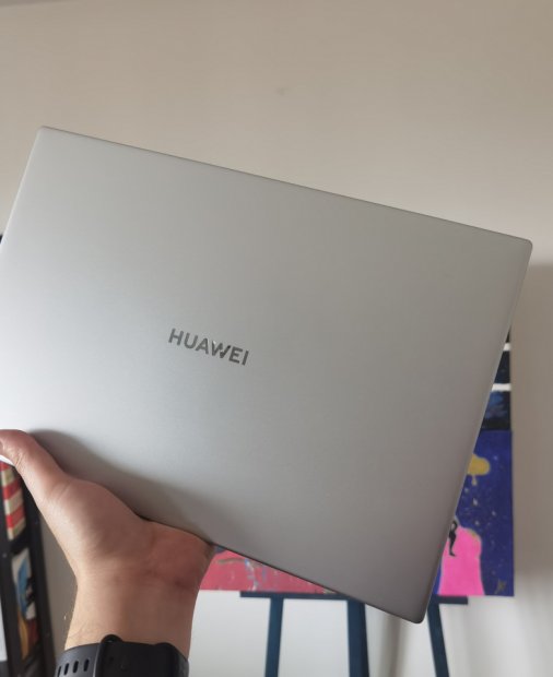 Review HUAWEI MateBook D14: Laptopul perfect pentru birou