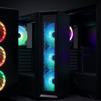 PC Garage lansează AlphaGear, propriul brand de carcase