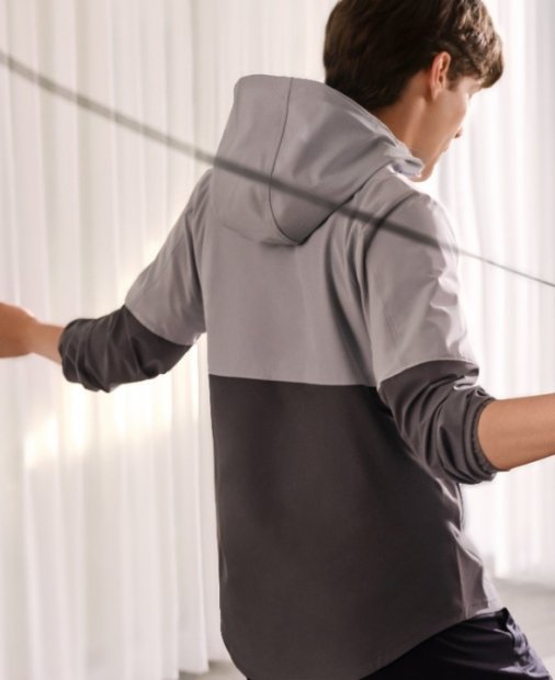 HUAWEI Band 6: Brățară de fitness cu ecran mare, funcții multe și preț excelent