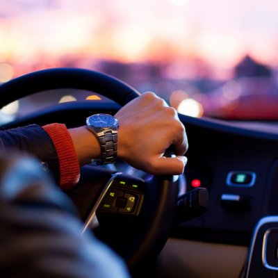 Uber se extinde în România. Aplicația este acum disponibilă în Oradea