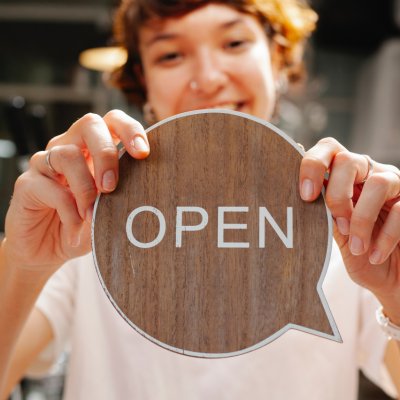 CEC Bank și Mastercard lansează LOCALNICII, produs bancar pentru afaceri locale