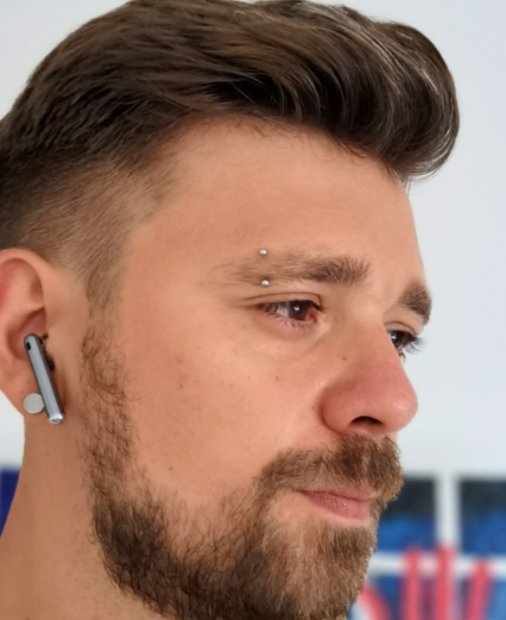 REVIEW HUAWEI FreeBuds 4: Mici minuni ale ingineriei audio