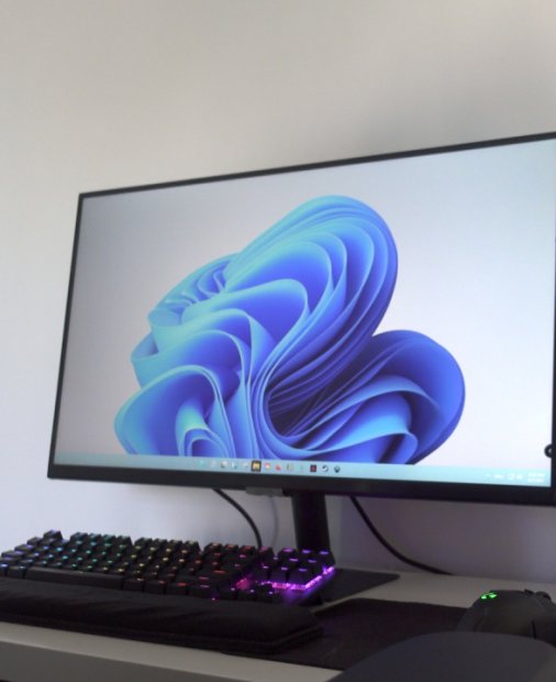 REVIEW Samsung M5 - un monitor cu funcții de smart TV