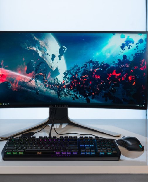 Piața de PC-uri crește în continuare, pe măsură ce munca hibrid devine norma