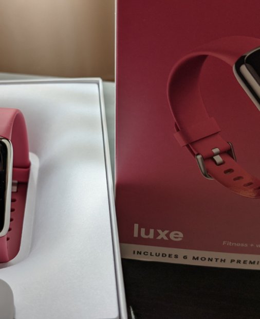 Review Fitbit Luxe: bijuteria de la încheietură care-ți măsoară condiția fizică