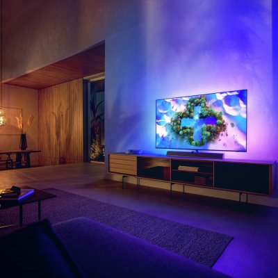 Philips lansează două noi modele de televizoare OLED+