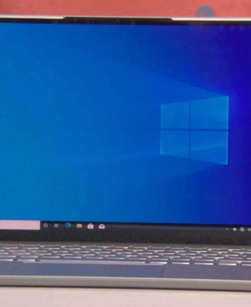 Lenovo lansează monitoare, laptop-uri, căști wireless și primul Chromebook OLED