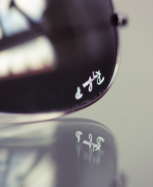 Cum arată ochelarii inteligenți creați de Facebook alături de Ray-Ban FOTO