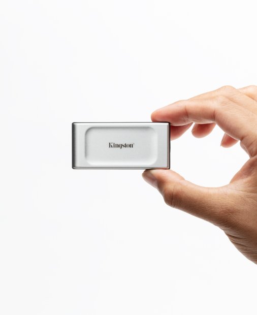 Acest nou SSD portabil de la Kingston îți pune 2TB de stocare în buzunar