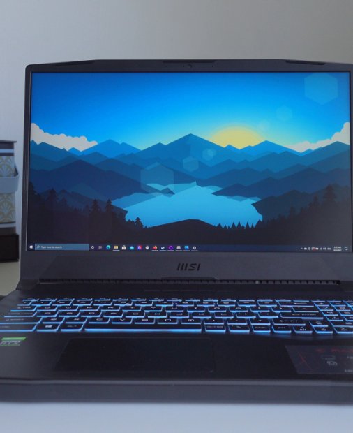 REVIEW MSI GL66 Pulse - laptop de gaming înfierbântat și zgomotos