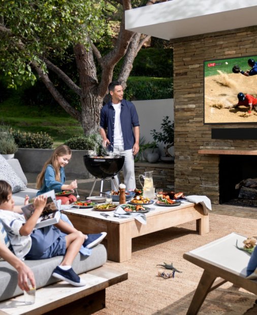 Samsung aduce televizoarele The Terrace și The Sero în România