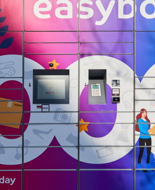 Clienții evoMAG vor putea comanda cu livrare la lockerele easybox