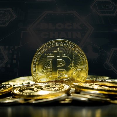 Îți cumperi mașină cu eGold sau Bitcoini: NETOPIA, parteneriat cu Autoworld