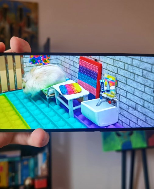 REVIEW Moto G60: Telefon aproape cât o tabletă cu baterie mare și preț mic