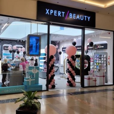 Românii de la Xpert Beauty extind business-ul: magazin fizic în Ungaria