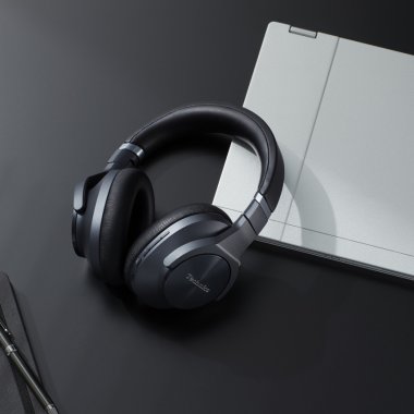 Panasonic lansează căștile over-ear cu noise cancelling Technics EAH-A800