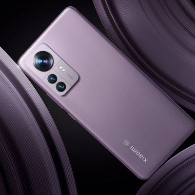 Xiaomi lansează Xiaomi 12, cele mai performante telefoane ale companiei