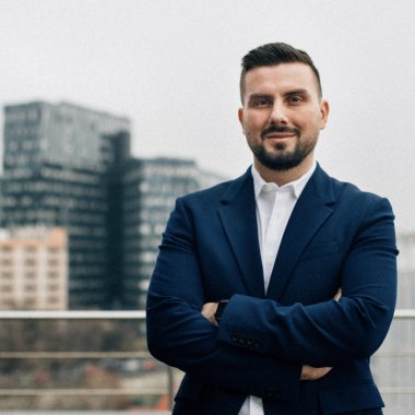 Startup-ul de automatizări ecommerce easySales intră pe piața din Ungaria
