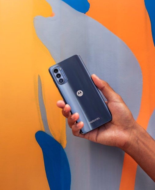 Moto G52: Smartphone de buget cu ecran OLED și difuzoare Dolby Atmos