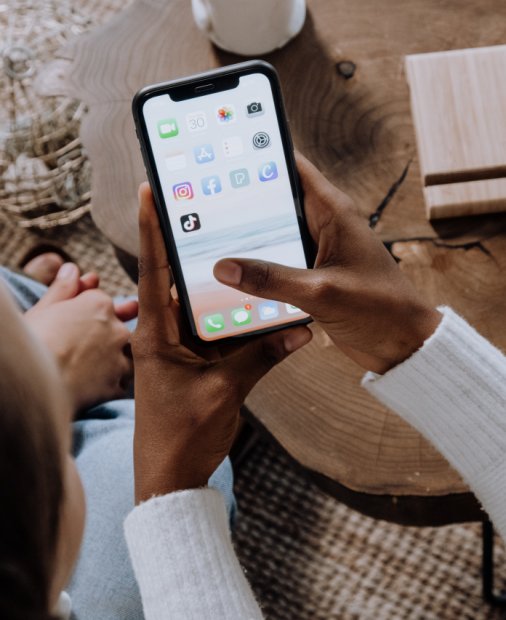 Siguranța pe TikTok: Noi măsuri pentru a-i proteja pe utilizatorii platformei