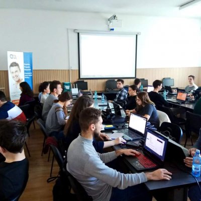 Cursul de RPA de la Universitatea din Iași, incubator de roboți software