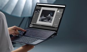 ASUS a prezentat noul său laptop cu două ecrane - Zenbook pro 14 Duo OLED