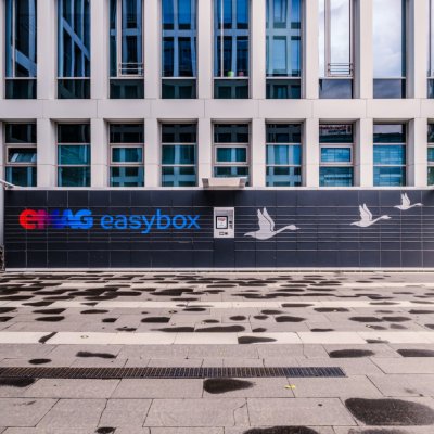 Peste 300.000 de români au abonament eMAG Genius ca să aibă livrare gratuită