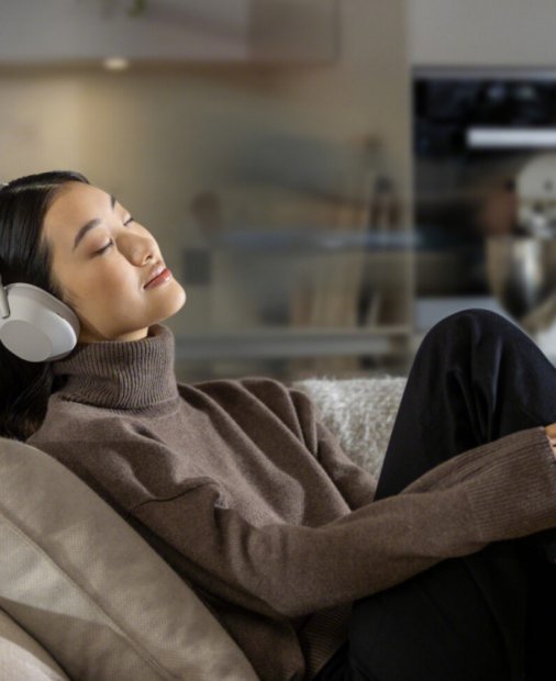 Sony lansează noile căști de top cu noise cancelling WH-1000XM5