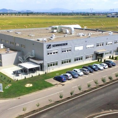 Grupul Sennheiser a decis extinderea fabricii din România. Urmează angajări