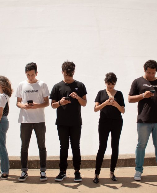 Telefoanele românilor, țintă pentru troienii care fură informații bancare