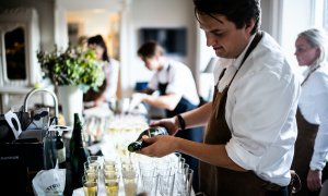 Ce salarii au angajații din turism în România