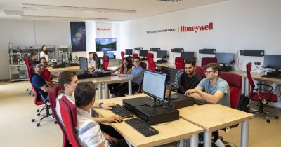 Laborator de automatizare dotat de Honeywell la Politehnica București