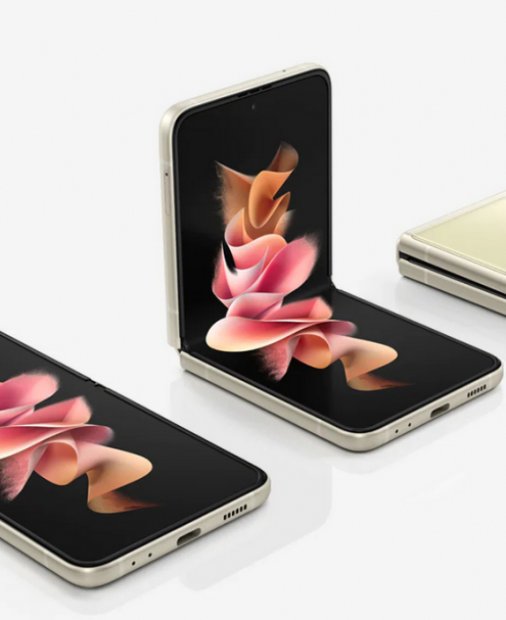 Samsung spune că oamenii preferă telefoanele ce se pliază precum Flip