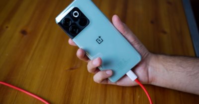 REVIEW OnePlus 10T - ce înseamnă să încarci un telefon la 150 de wați?