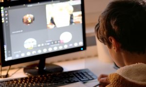 250 de burse pentru cursuri digitale oferite copiilor din România