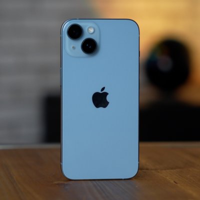 Review iPhone 14:  Fă cunoștință cu iPhone 13S