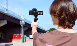 Sony lansează o nouă cameră de vlogging pentru începători