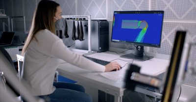 Dyson investește jumătate de miliard de lire în R&D pentru produse pentru păr