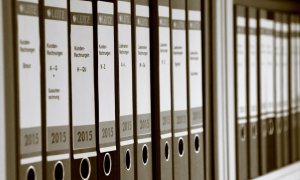 Termenul mediu de plată a facturilor a crescut la 150 de zile în România