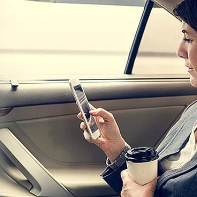 LEA, chatbotul care îți povestește despre oferta de finanțări a BCR