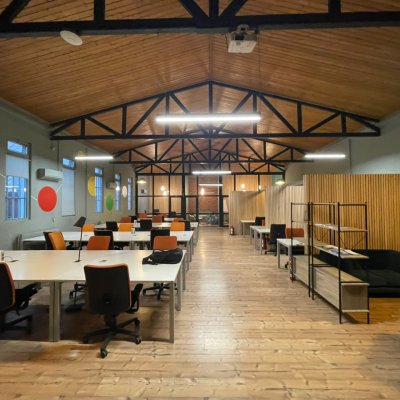 Un nou spațiu de coworking Fab Lab Iași, în parteneriat cu startup-ul Adservio