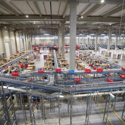 eMAG extinde Fulfilment, serviciu pentru antreprenori, în Ungaria și Bulgaria