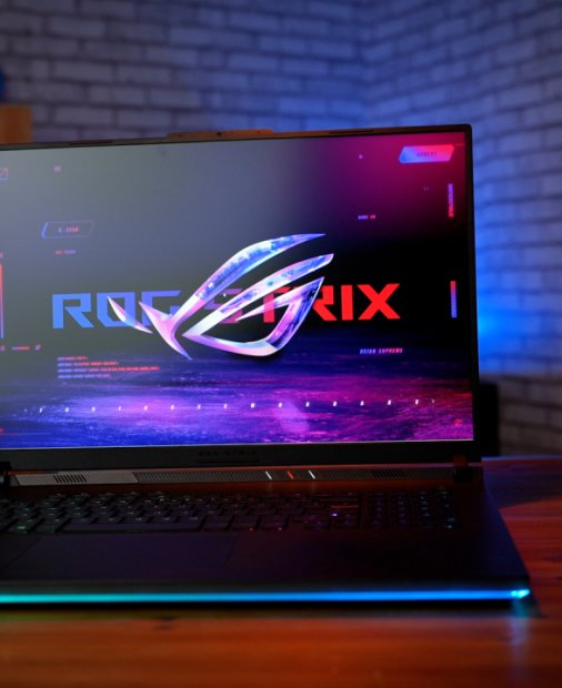 REVIEW Asus ROG Strix Scar 18 - cel mai bun laptop de gaming în 2023?